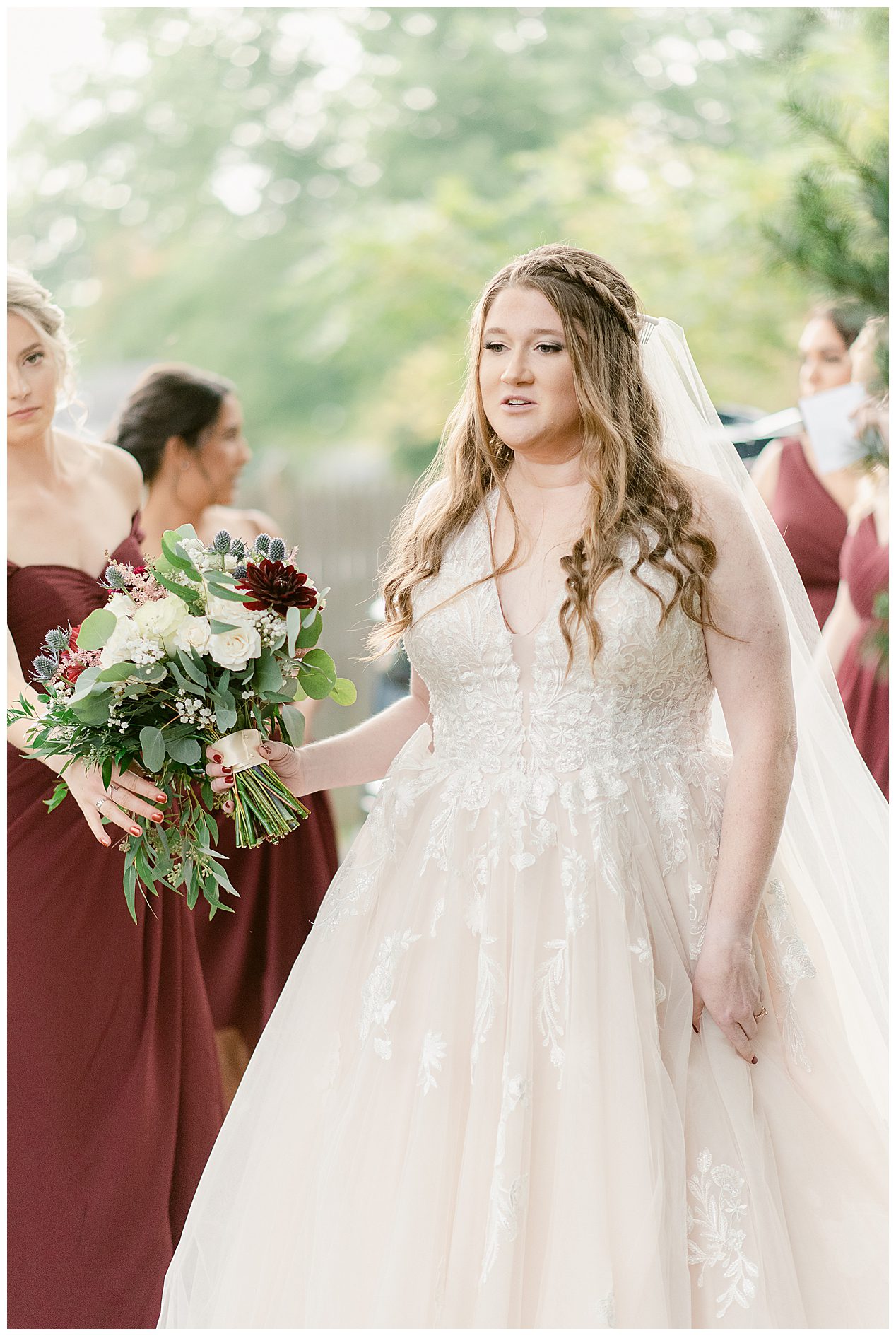 Bride getting ready at The Webb Barn , Kate Uhry Photography 